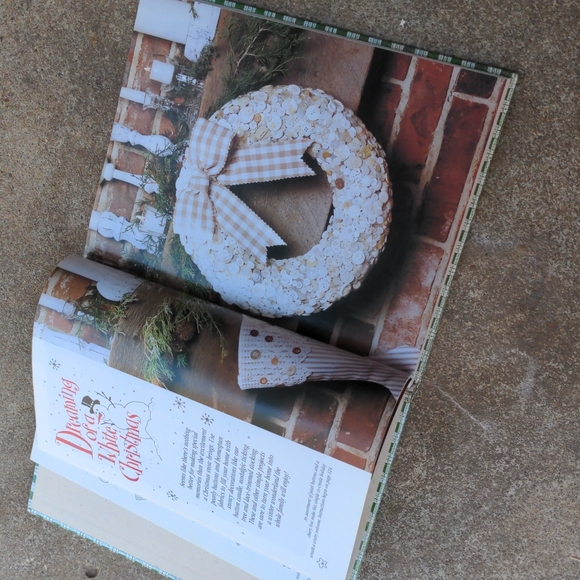 Gooseberry Patch Christmas Book 3 Leisure Arts Recipes Holiday Gift Giving Ideas - Picture 8 of 16